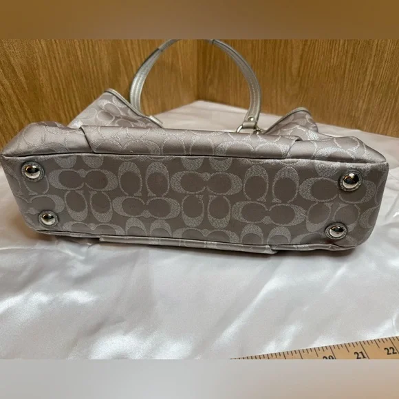 Silver Coach Women's Bag - Picture 10 of 11